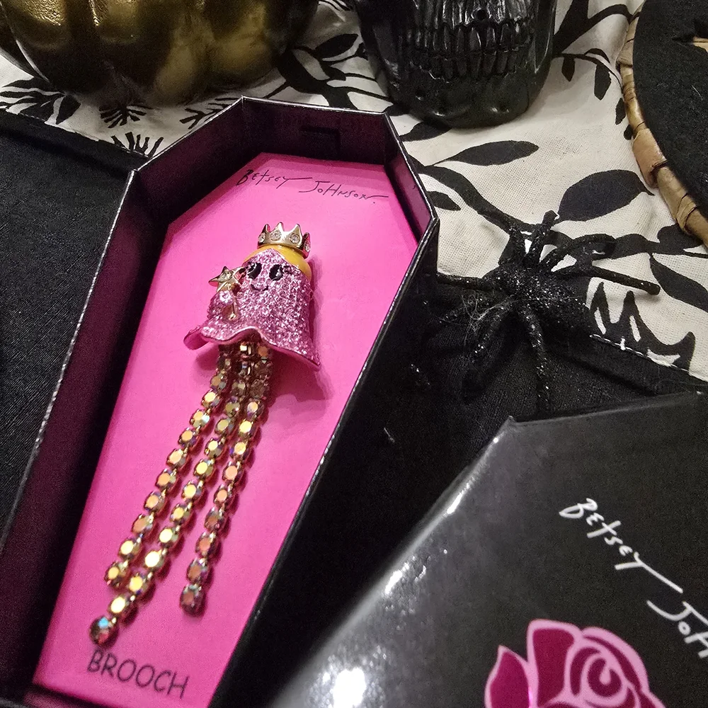 Betsey Johnson Pink Ghost Brooch - Picture 1 of 4